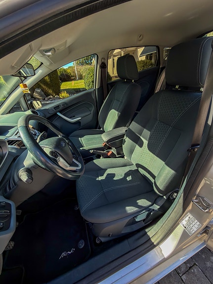 Ford Fiesta 6 of 8