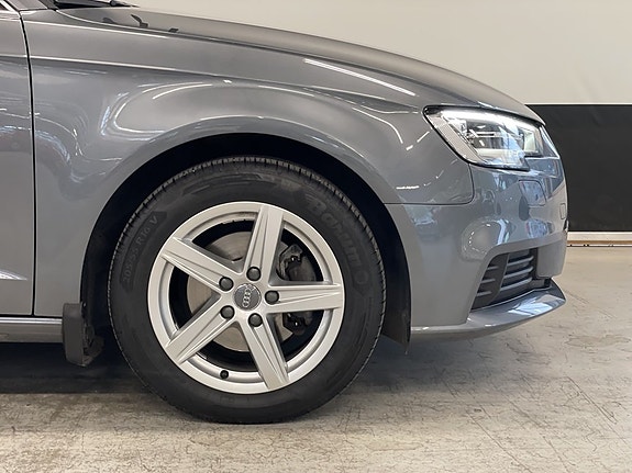 Audi A3 6 of 20