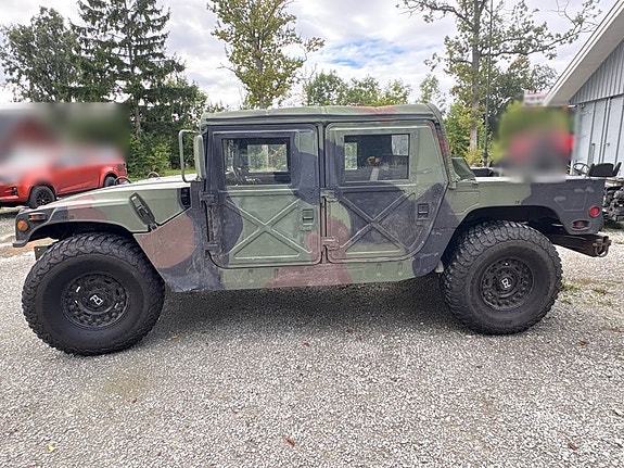 Militärjeep HUMMER H1 2 of 6