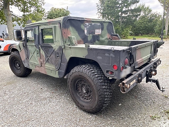 Militärjeep HUMMER H1 3 of 6