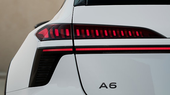 Audi A6 allroad 7 of 11