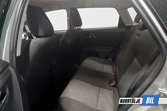 Toyota Auris 10 of 17