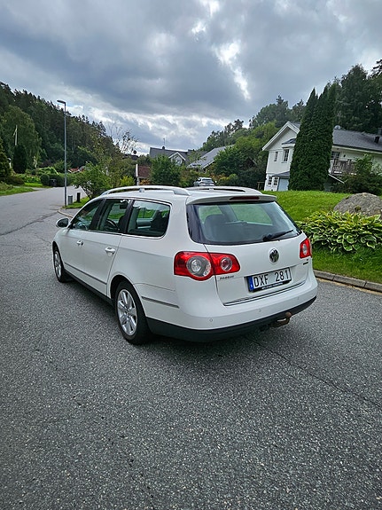 Volkswagen Passat 3 of 8