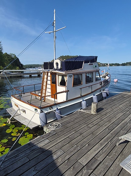 Grand Banks 32,  2 motors alternativ 3 of 12
