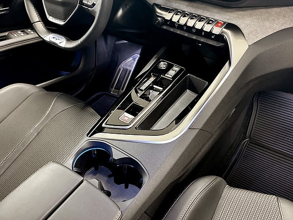 Peugeot 3008 12 of 17