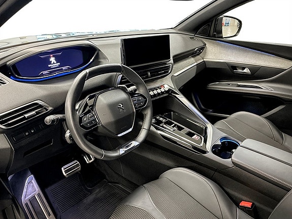Peugeot 3008 4 of 17