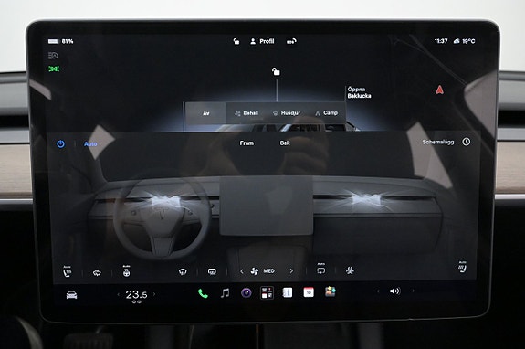 Tesla Model Y 20 of 27