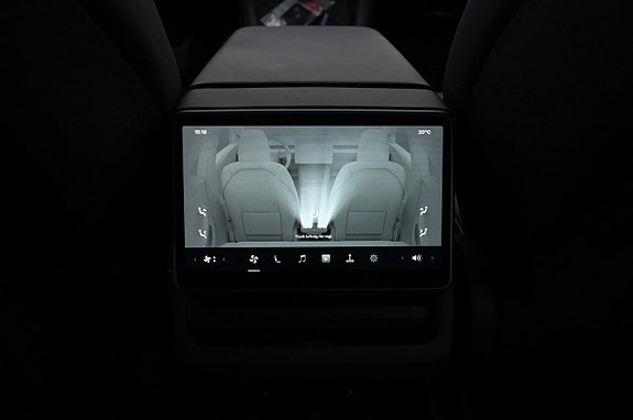 Tesla Model 3 21 of 27