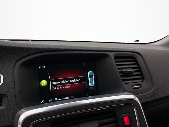 Volvo V60 Cross Country 26 of 30