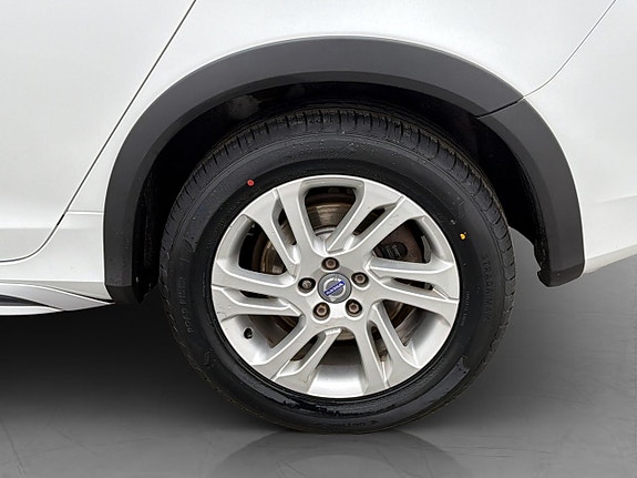 Volvo V60 Cross Country 28 of 30