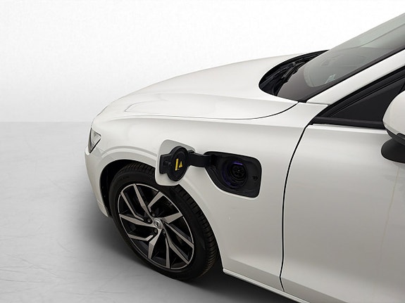 Volvo V60 10 of 29