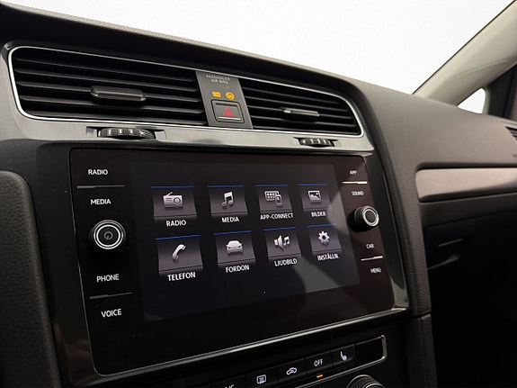 Volkswagen Golf V 23 of 28