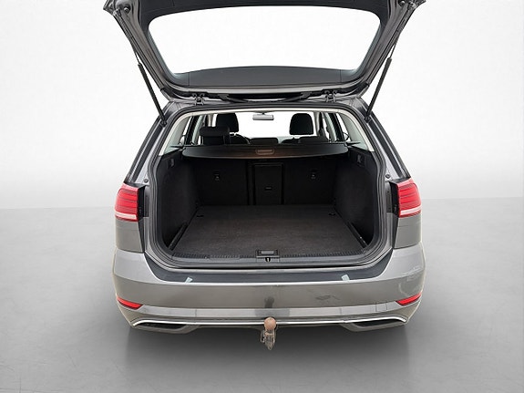 Volkswagen Golf V 10 of 28