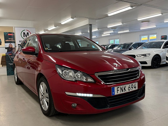 Peugeot 308 SW 26 of 27