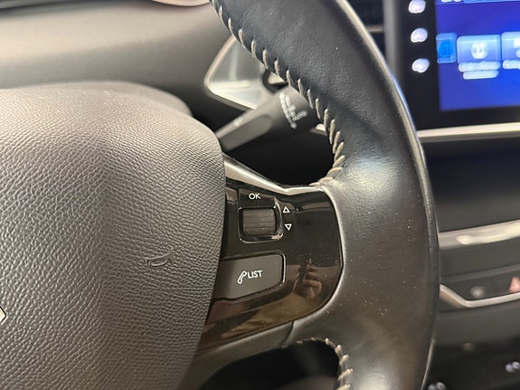 Peugeot 308 SW 22 of 27