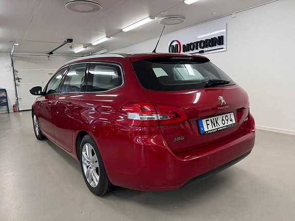 Peugeot 308 SW 7 of 27