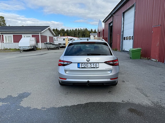Skoda Superb 24 of 26