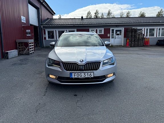 Skoda Superb 17 of 26