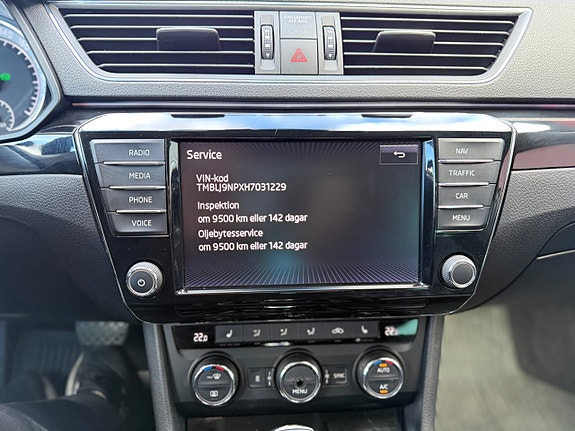 Skoda Superb 21 of 26