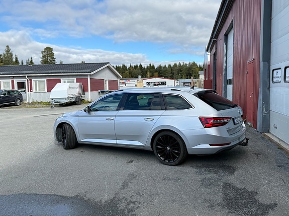 Skoda Superb 12 of 26