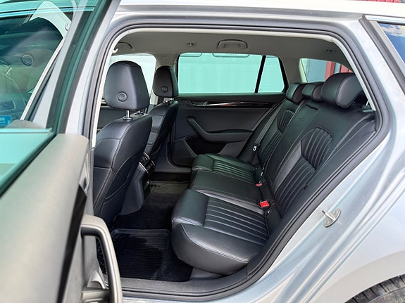 Skoda Superb 19 of 26