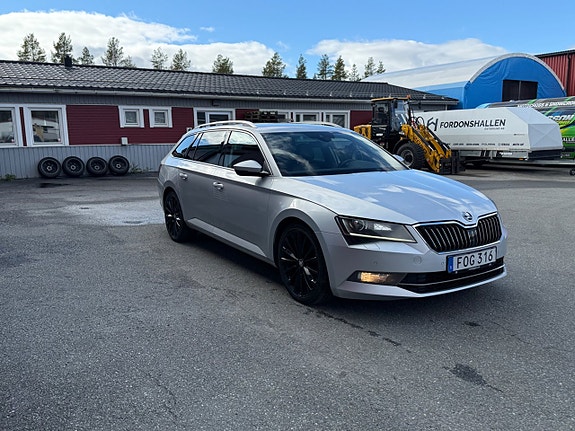 Skoda Superb 14 of 26