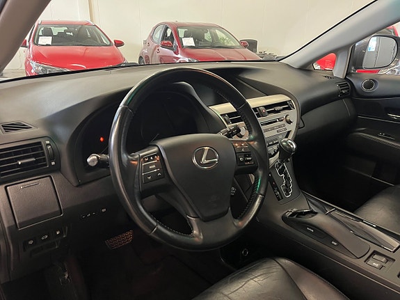 Lexus RX450h 8 of 18