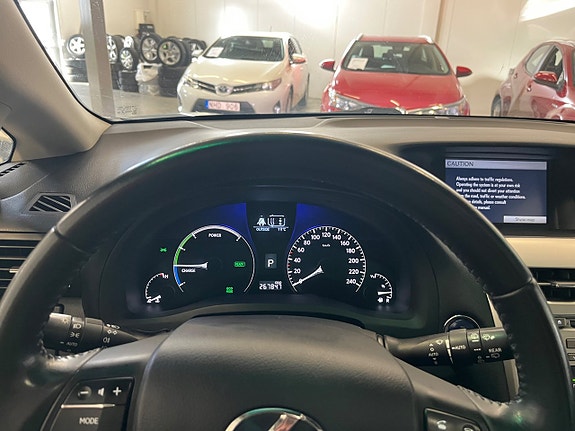Lexus RX450h 13 of 18