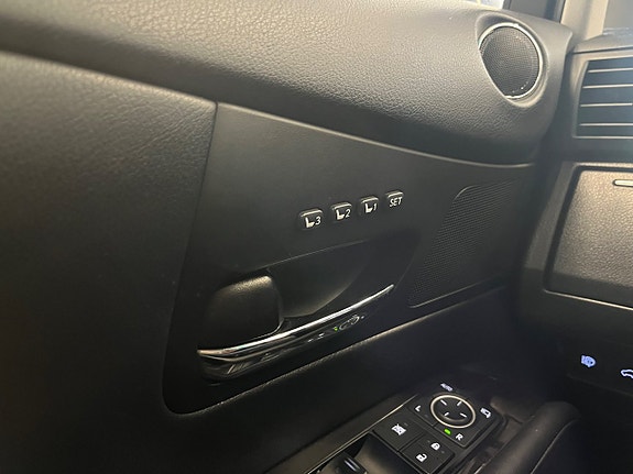 Lexus RX450h 16 of 18