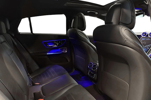 Mercedes-Benz GLC300 e 18 of 25