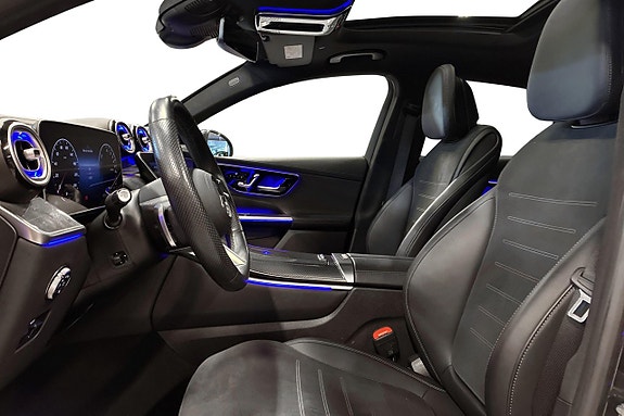 Mercedes-Benz GLC300 e 14 of 25