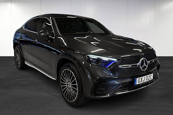 Mercedes-Benz GLC300 e 2 of 25