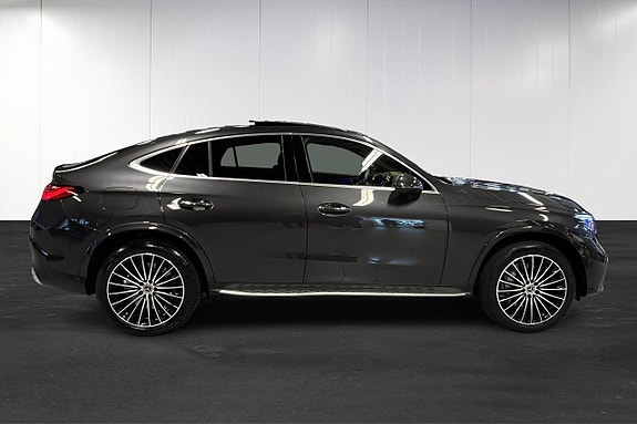 Mercedes-Benz GLC300 e 8 of 25