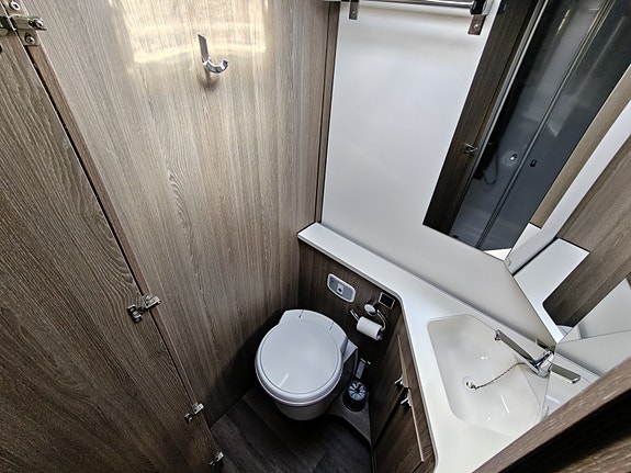 KABE TM i860 LGB 8 of 20