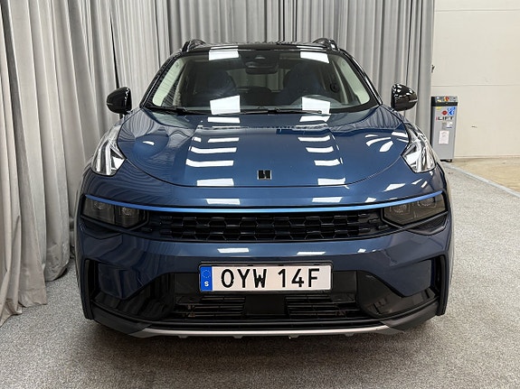 Lynk & Co 01 5 of 16