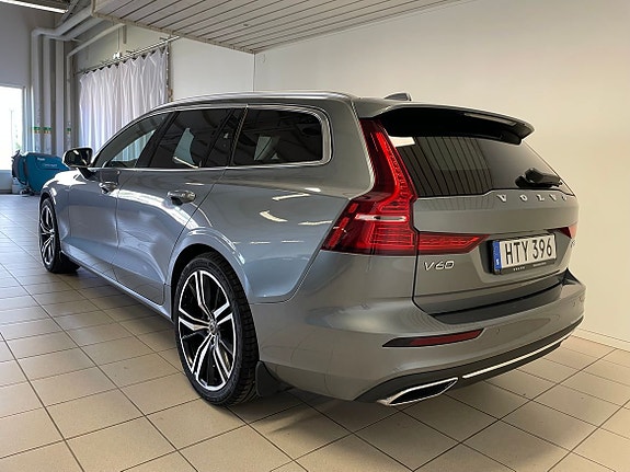 Volvo V60 4 of 7