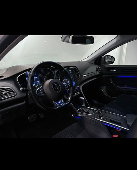 Renault Megane IV 5 of 6
