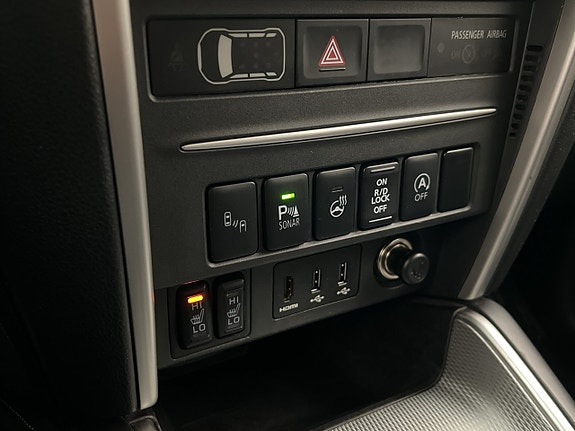 Mitsubishi L200 30 of 30