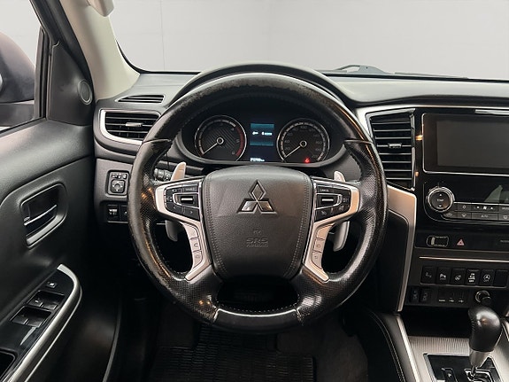 Mitsubishi L200 16 of 30