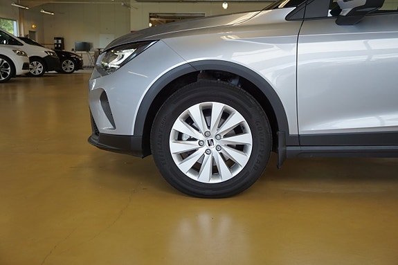 Seat Arona 12 of 12