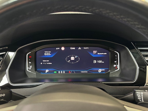 Volkswagen Passat Alltrack 14 of 19