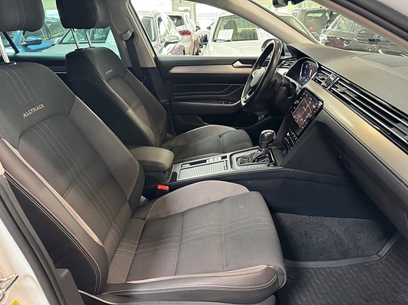 Volkswagen Passat Alltrack 7 of 19