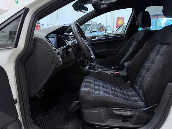 Volkswagen Golf I 3 of 14
