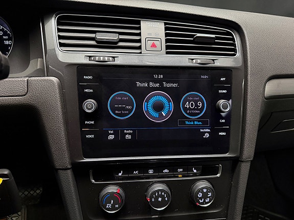 Volkswagen Golf I 27 of 30