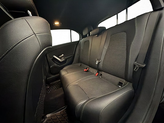Mercedes-Benz A180 17 of 29