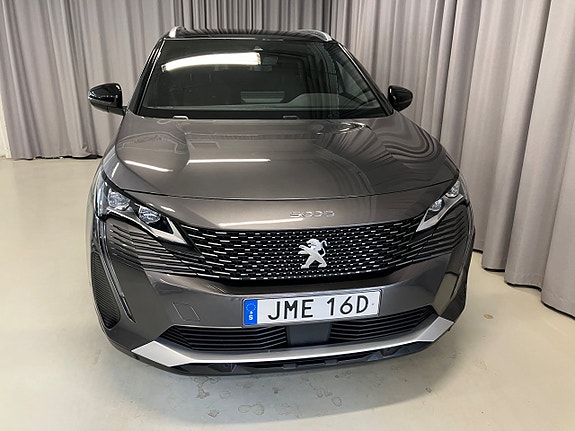 Peugeot 5008 2 of 15