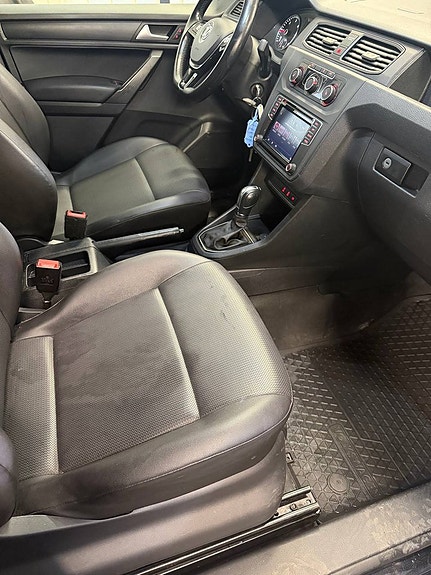 Volkswagen Caddy Maxi 11 of 14