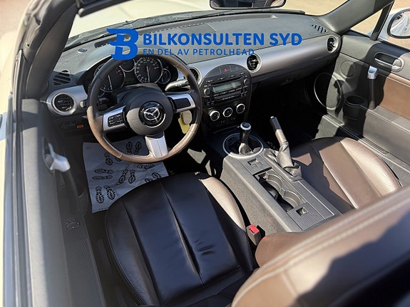 Mazda MX-5 5 of 13