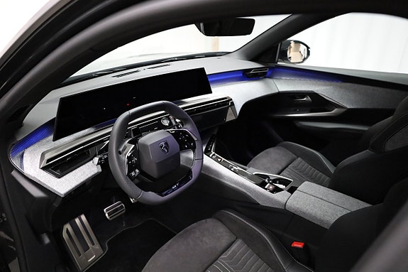 Peugeot e-5008 6 of 30