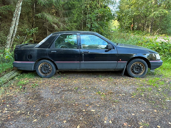 Ford Sierra 2 of 3